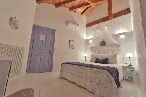 La Grenadine Hotel