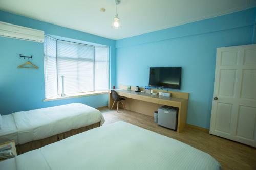 Young Motel