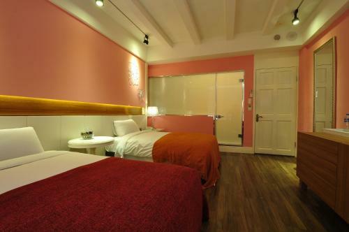 Young Motel