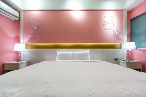 Young Motel
