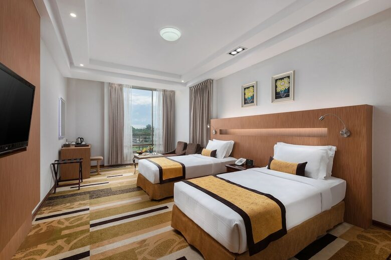 Best Western Green Hill Hotel