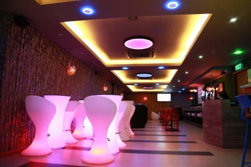 Uptown Hotel