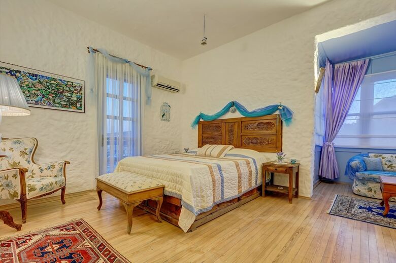 Lale Lodge Hotel
