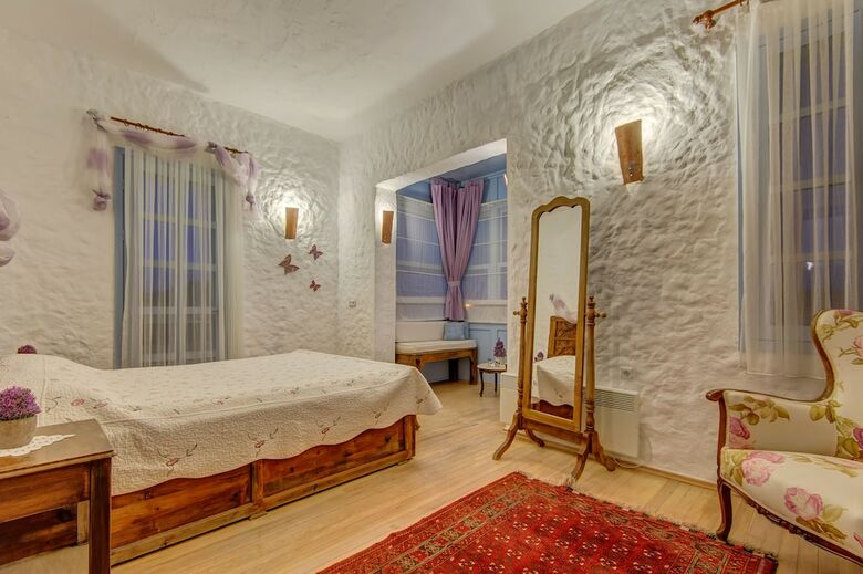 Lale Lodge Hotel