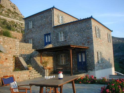 Villa Hydra Erato