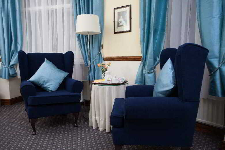 London Elizabeth Hotel