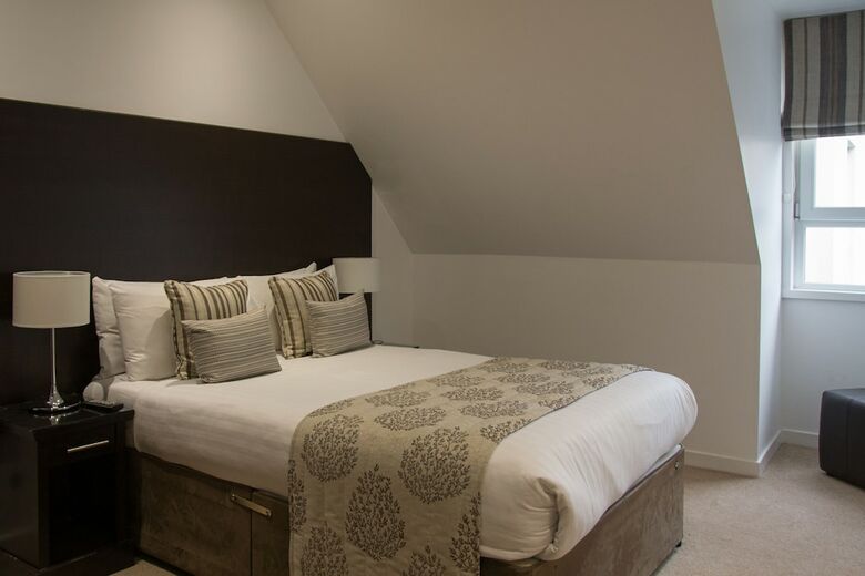 Fountain Court Aparthotel