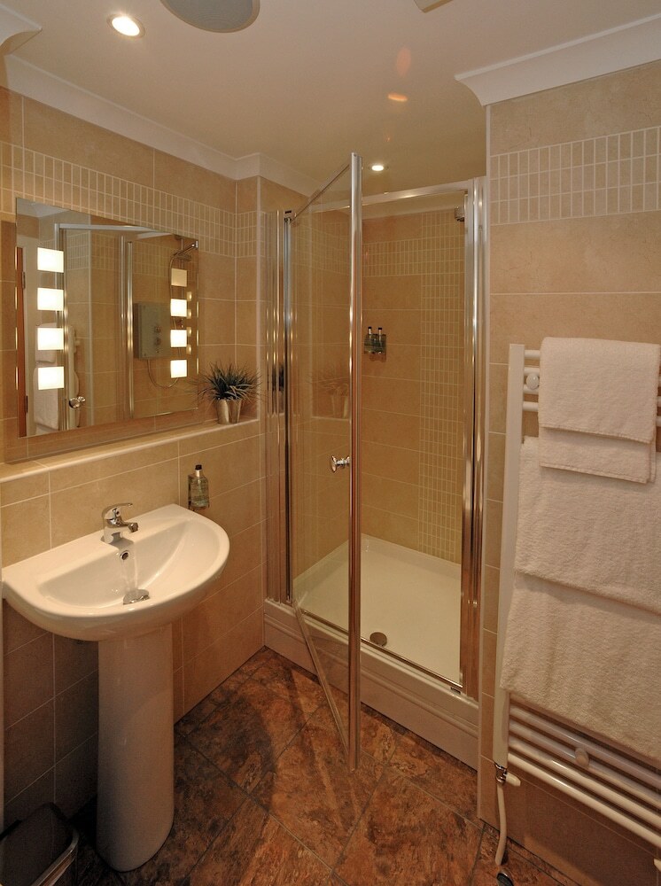 Fountain Court Aparthotel