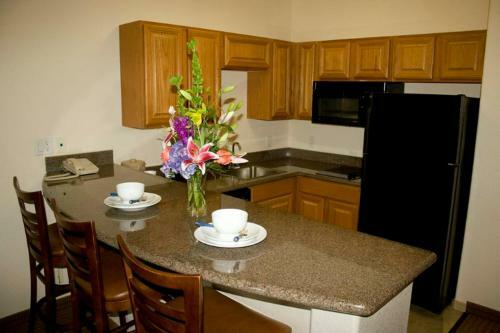 Hotel Arbor Inn And Suites