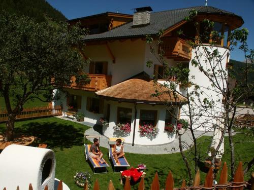 Hostal Agriturismo Corjel