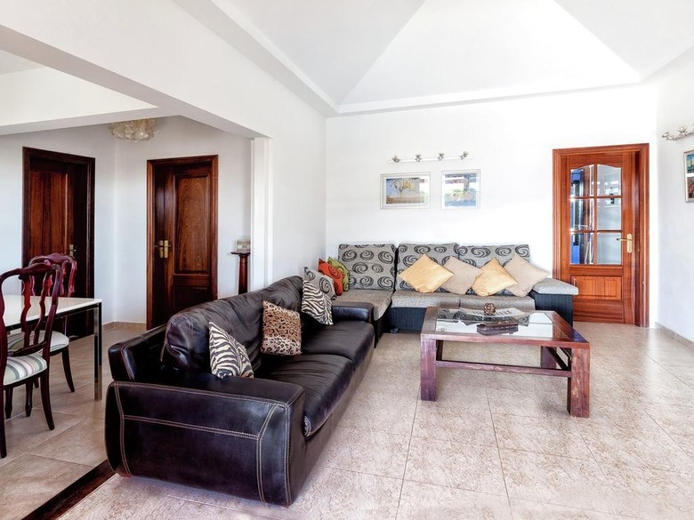 Villa Mango II