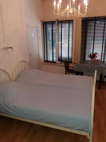 Hostal Pension Tivoli