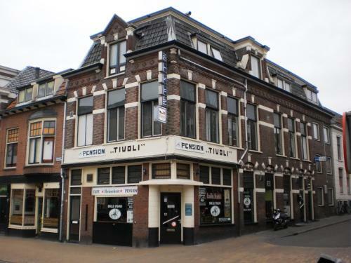 Hostal Pension Tivoli