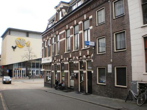 Hostal Pension Tivoli