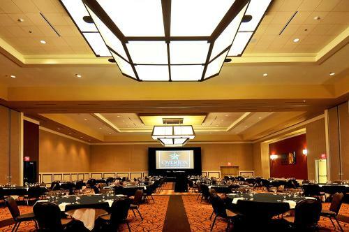 Overton Hotel And Conference Center