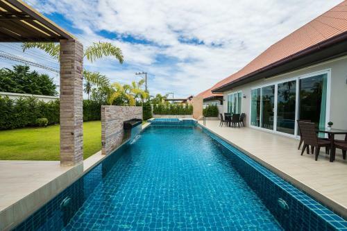 La Ville Grande Pool Villa