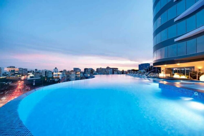 Hotel Embassy Suites By Hilton Santo Domingo