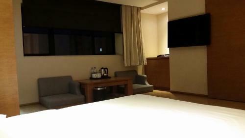 Ji Hotel Changsha Helong Stadium