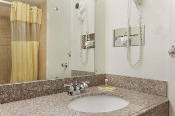 Motel Days Inn Conneaut