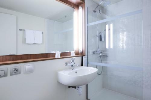 Hotel Kyriad Paris Nord - Ecouen La Croix Verte