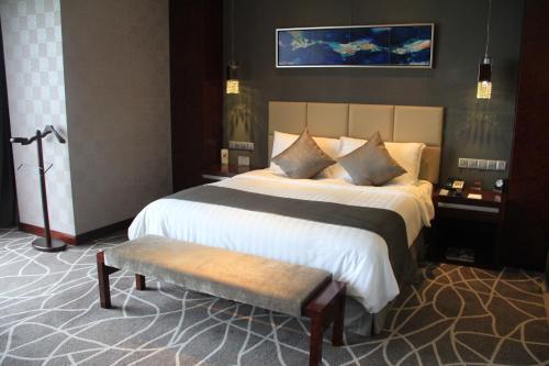 Grand Metropark Universal Dinosaur Town Hotel