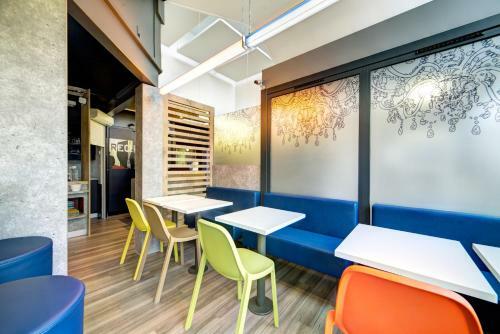 Hotel Ibis Budget Caen Memorial