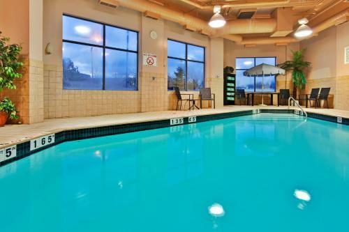 Holiday Inn Hotel & Suites Mississauga