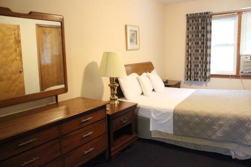 Motel Chatham Travel Lodge