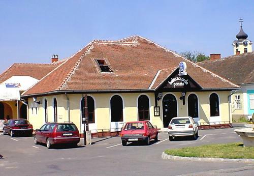 Hostal Hal�szcs�rda-panzi�