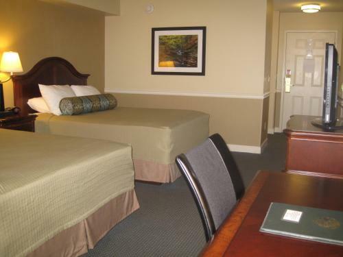 Hotel Pine Barn Inn