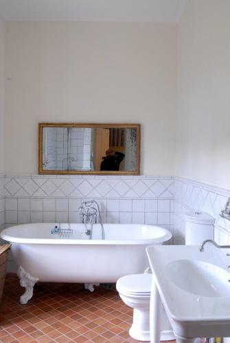 Hostal Ch�teau Des Faugs