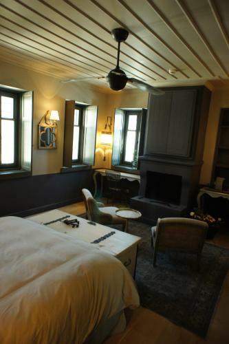 Hostal Apeiros Chora