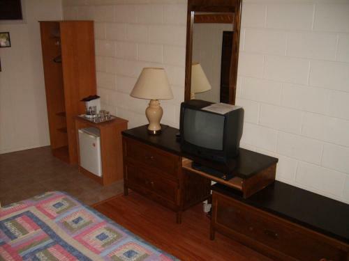 Capricorn Motel Royale 1000 Islands