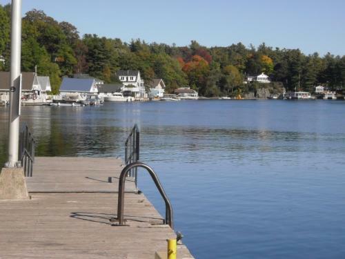 Capricorn Motel Royale 1000 Islands