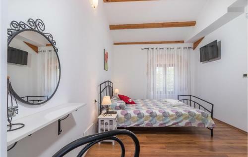 Holiday Home Tinjan 60