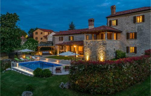 Holiday Home Tinjan 60