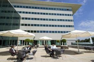 Hotel Arora International