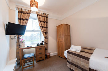 Glen Mhor Hotel & Restaurant