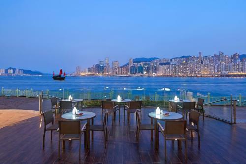 Hotel Harbour Grand Kowloon
