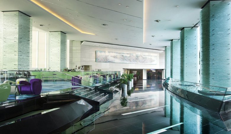 Hotel Regal Airport