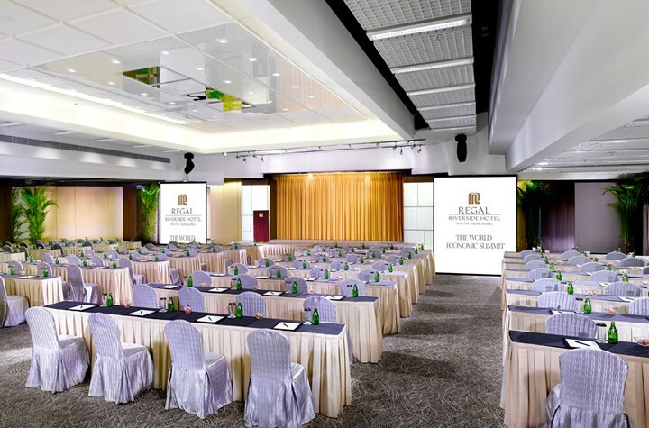 Regal Riverside Hotel