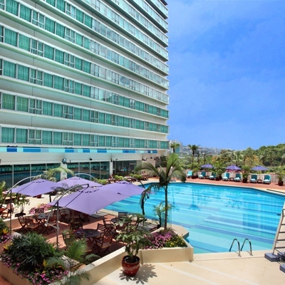 Regal Riverside Hotel