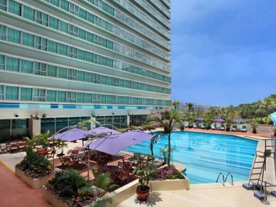 Regal Riverside Hotel