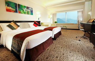 Regal Riverside Hotel