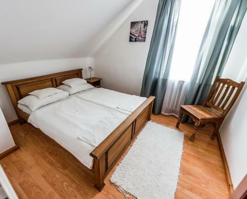 Hostal B�stya Panzi� �s �tterem