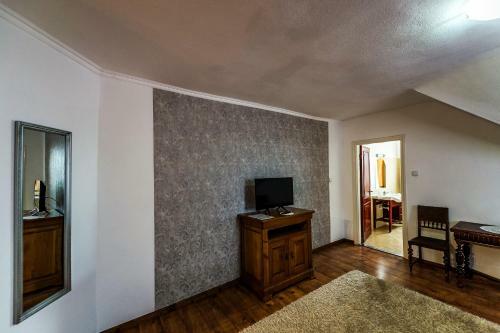 Hostal B�stya Panzi� �s �tterem