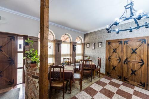 Hostal B�stya Panzi� �s �tterem