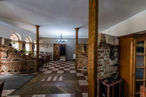 Hostal B�stya Panzi� �s �tterem
