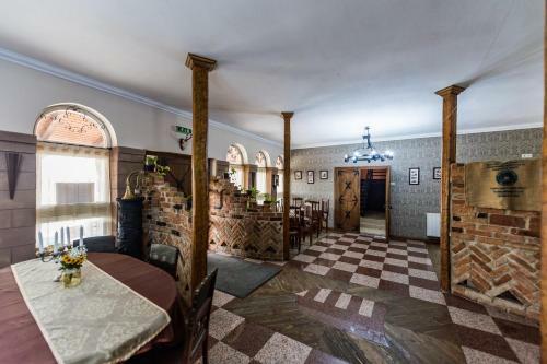 Hostal B�stya Panzi� �s �tterem