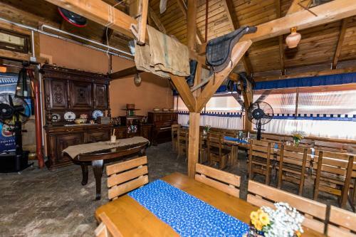 Hostal B�stya Panzi� �s �tterem